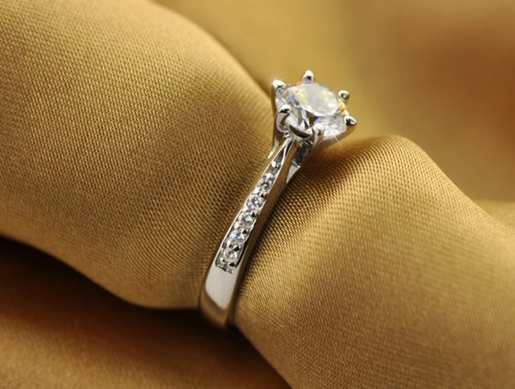 Luxury 925 Sterling Silver Classic Ring for Women Six claw jewelry simple 70ct diamond ring imitation diamond women's ring - TheGlamTrend200000369:6998Luxury 925 Sterling Silver Classic Ring for Women Six claw jewelry simple 70ct diamond ring imitation diamond women's ring